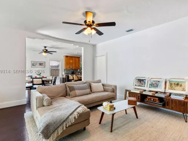 Продажа дома по адресу 2465 Inagua Ave - фото 9418550