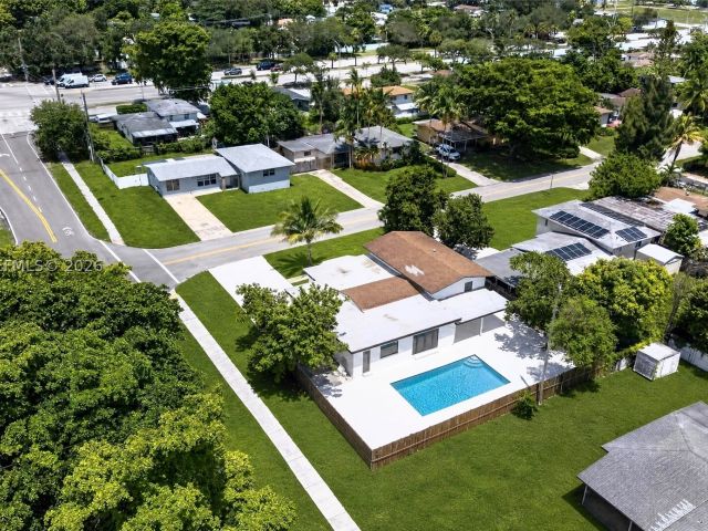 Продажа дома по адресу 1200 NE 204th Ter - фото 9421312