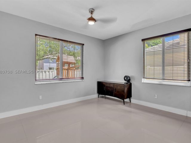 Продажа дома по адресу 10301 Panama St - фото 9432155