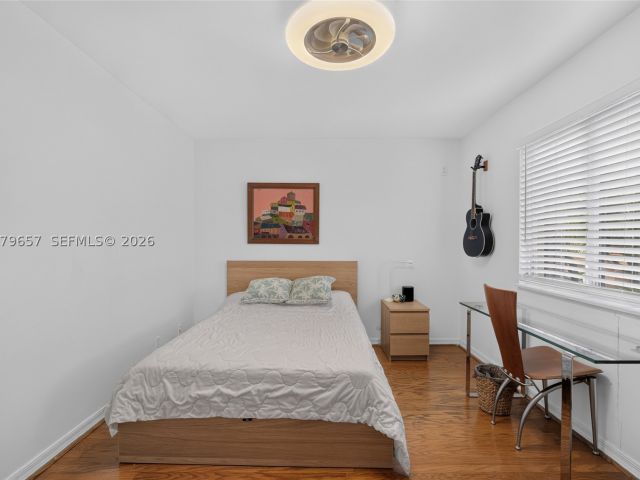 Продажа дома по адресу 15891 SW 12th St - фото 9444732