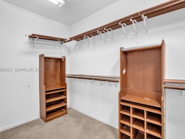 Продажа дома по адресу 9345 Madewood Ct - фото 9435822