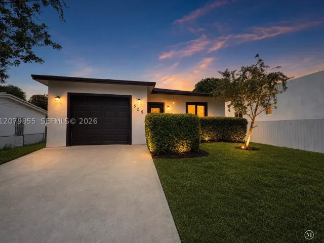 Продажа дома по адресу 529 NW 16th Ave - фото 9440961