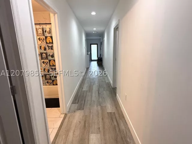 Продажа дома по адресу 529 NW 16th Ave - фото 9440956
