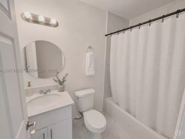 Продажа дома по адресу 529 NW 16th Ave - фото 9440959