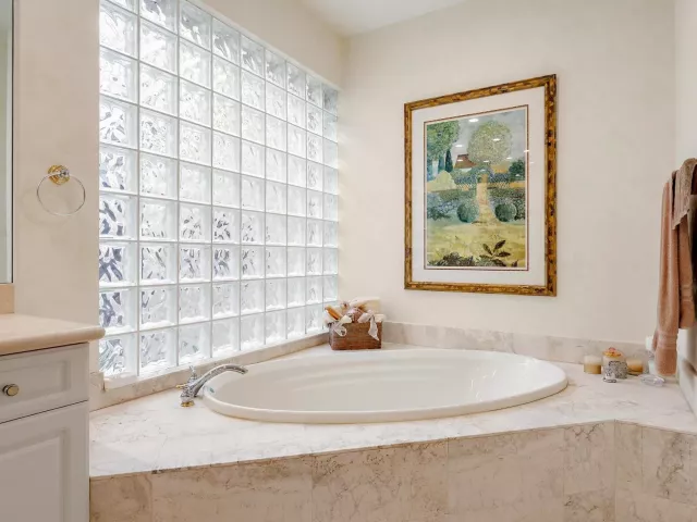 Продажа дома по адресу 7960 Sandhill Court - фото 9469161