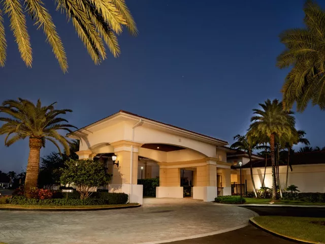 Продажа дома по адресу 7960 Sandhill Court - фото 9469176