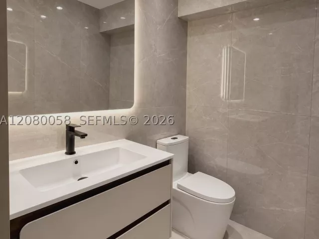 Продажа дома по адресу 3123 NE 210th St - фото 9480966