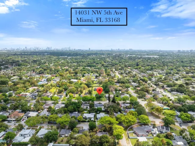 Продажа дома по адресу 14031 NW 5th Ave - фото 9483115