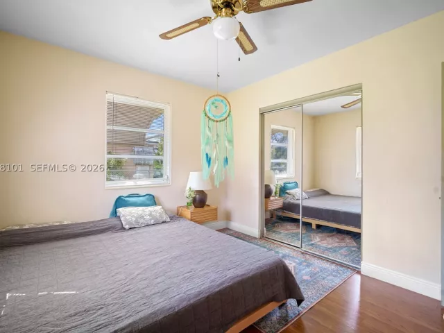 Продажа дома по адресу 14031 NW 5th Ave - фото 9483129