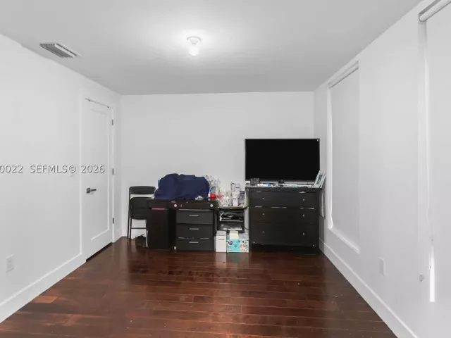 Продажа дома по адресу 9123 NW 33rd St - фото 9478011