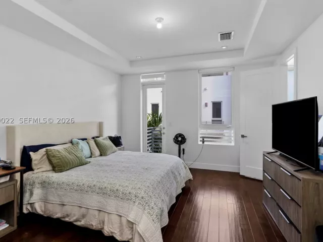 Продажа дома по адресу 9123 NW 33rd St - фото 9478020