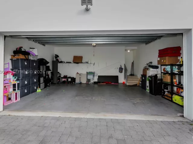 Продажа дома по адресу 9123 NW 33rd St - фото 9478032