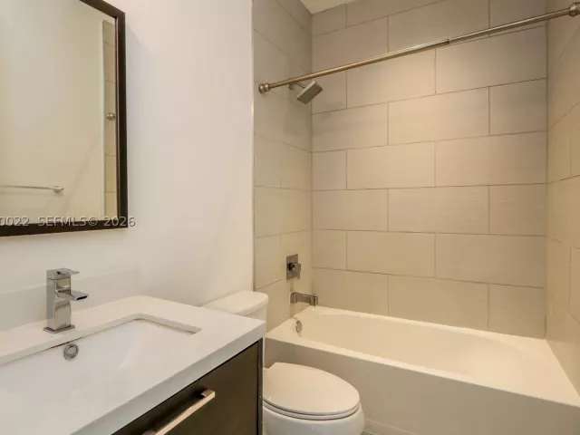 Продажа дома по адресу 9123 NW 33rd St - фото 9478008