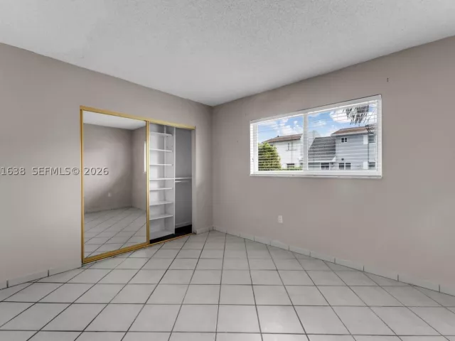 Продажа дома по адресу 2018 SW 103rd Ct - фото 9481478