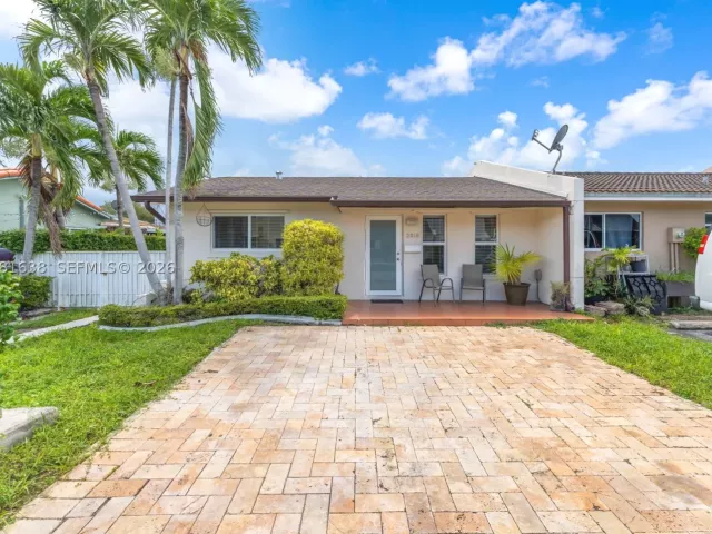 Продажа дома по адресу 2018 SW 103rd Ct - фото 9481468