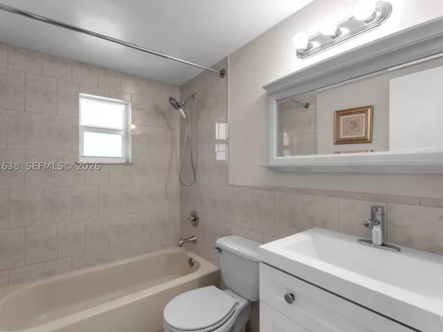 Продажа дома по адресу 2018 SW 103rd Ct - фото 9481488