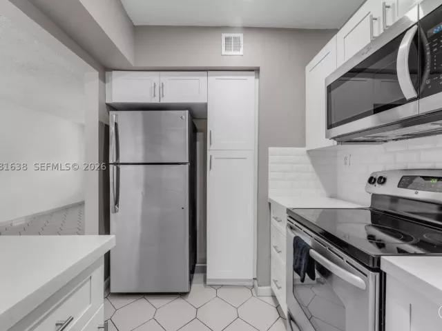 Продажа дома по адресу 2018 SW 103rd Ct - фото 9481474