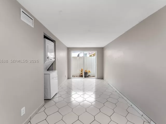 Продажа дома по адресу 2018 SW 103rd Ct - фото 9481475