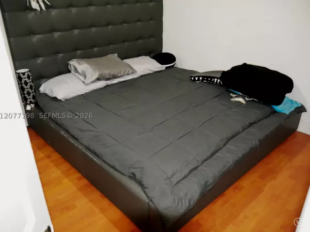 Продажа дома по адресу 2955 NW 102nd St - фото 9481548