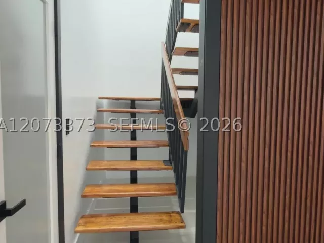 Продажа дома по адресу 13926 SW 14th St - фото 9480691