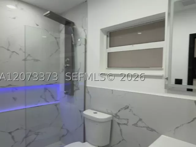 Продажа дома по адресу 13926 SW 14th St - фото 9480685