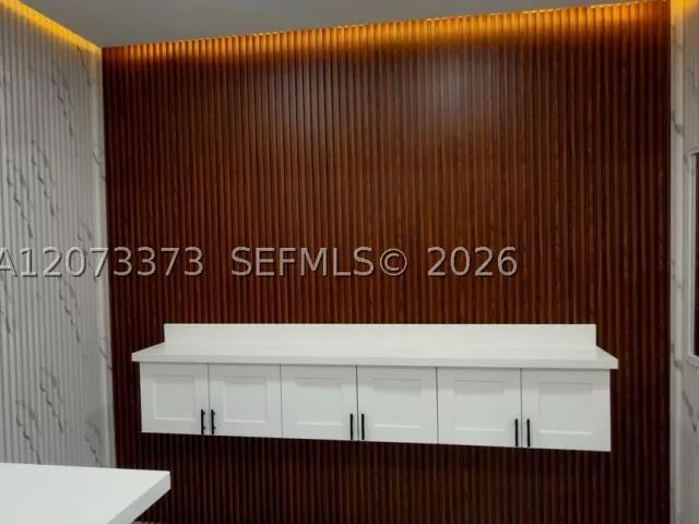 Продажа дома по адресу 13926 SW 14th St - фото 9480686
