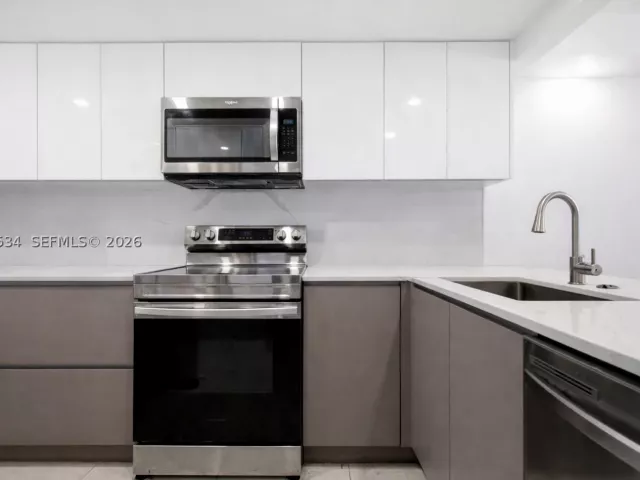 Продажа квартиры #A-3354 - фото 9477085