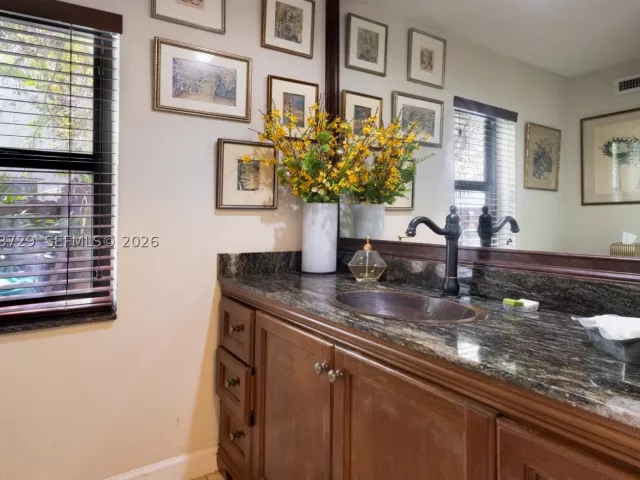 Продажа дома по адресу 4883 SW 71st Pl - фото 9479886