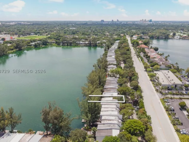 Продажа дома по адресу 4883 SW 71st Pl - фото 9479893
