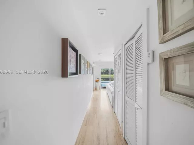 Продажа дома по адресу 9448 NW 54th Doral Cir Ln - фото 9471094