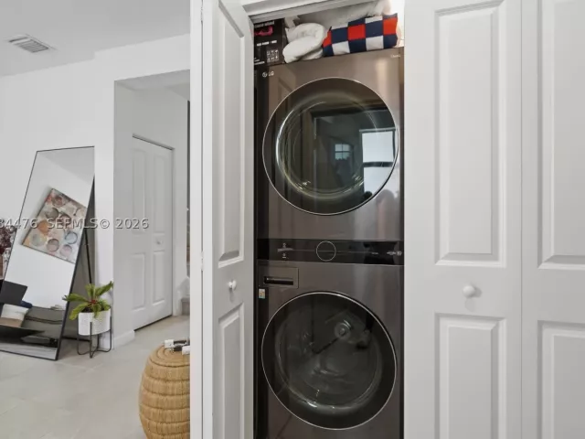 Продажа дома по адресу 12117 NW 23rd Ct - фото 9483260