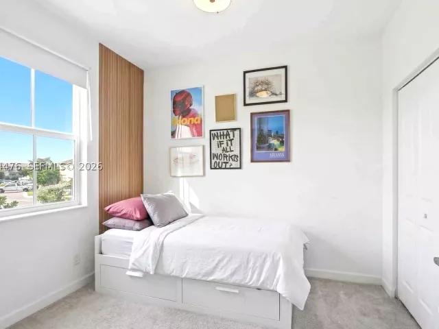 Продажа дома по адресу 12117 NW 23rd Ct - фото 9483268