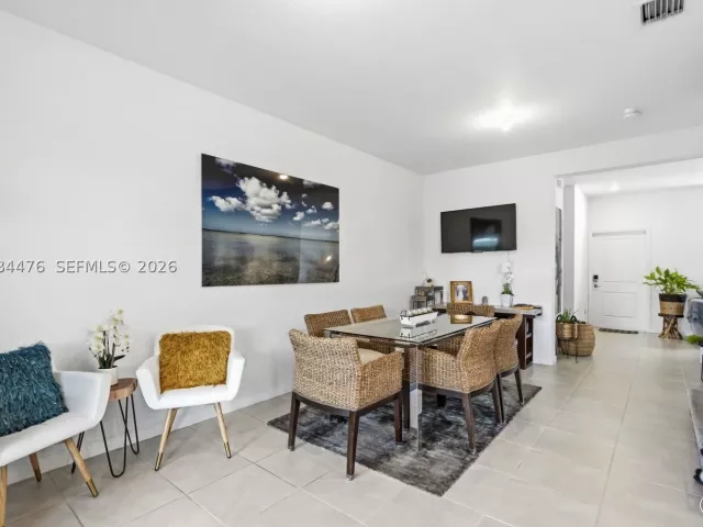 Продажа дома по адресу 12117 NW 23rd Ct - фото 9483255
