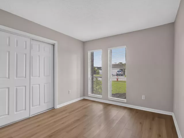 Продажа дома по адресу 1058 Fernlea Drive - фото 9475979