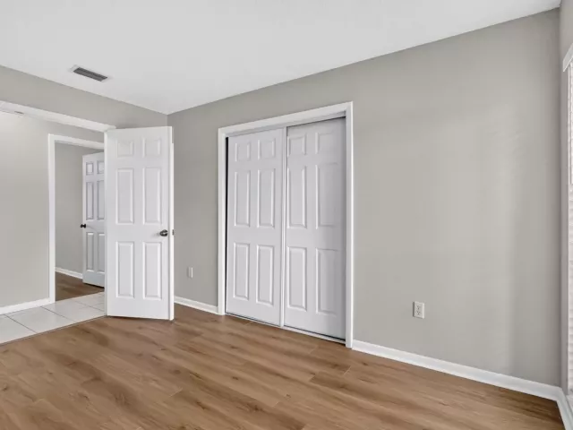 Продажа дома по адресу 1058 Fernlea Drive - фото 9475981