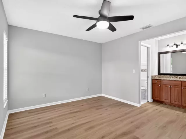Продажа дома по адресу 1058 Fernlea Drive - фото 9475987
