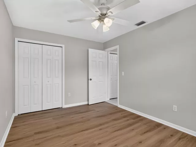 Продажа дома по адресу 1058 Fernlea Drive - фото 9475997