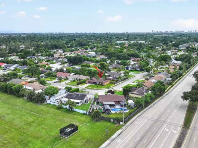 Продажа дома по адресу 1058 Fernlea Drive - фото 9476002