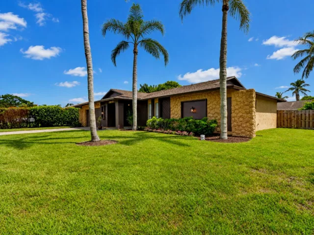 Продажа дома по адресу 1058 Fernlea Drive - фото 9475967