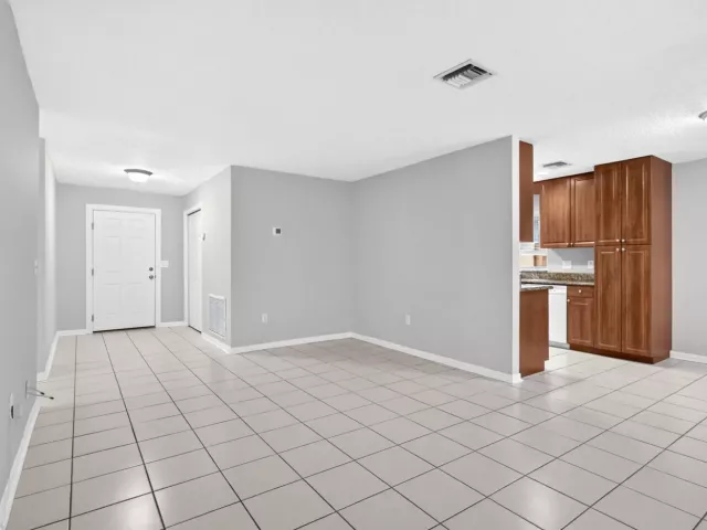 Продажа дома по адресу 1058 Fernlea Drive - фото 9475969
