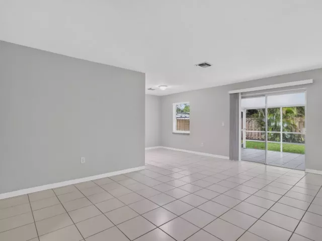Продажа дома по адресу 1058 Fernlea Drive - фото 9475971