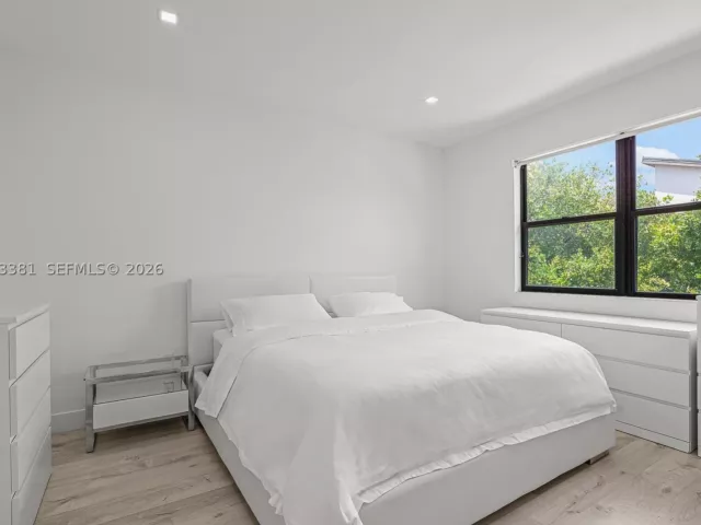 Продажа дома по адресу 7923 NW 104th Ct - фото 9465835