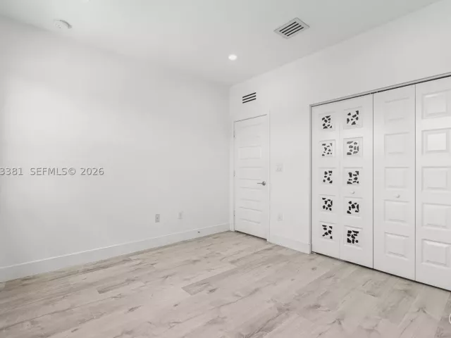 Продажа дома по адресу 7923 NW 104th Ct - фото 9465843