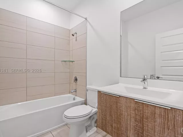 Продажа дома по адресу 7923 NW 104th Ct - фото 9465844