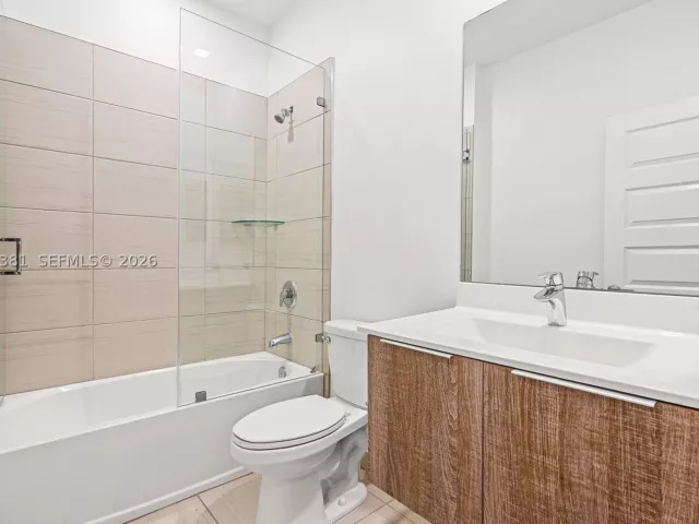 Продажа дома по адресу 7923 NW 104th Ct - фото 9465847