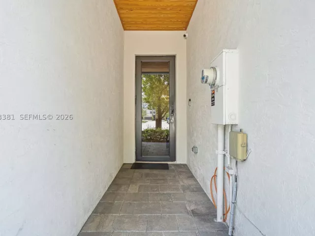 Продажа дома по адресу 7923 NW 104th Ct - фото 9465818