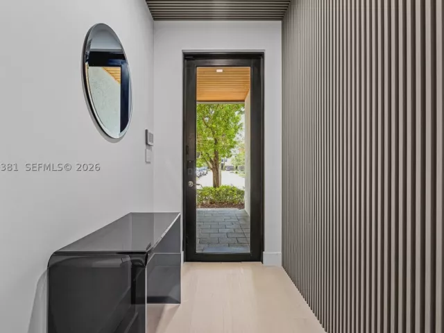 Продажа дома по адресу 7923 NW 104th Ct - фото 9465819