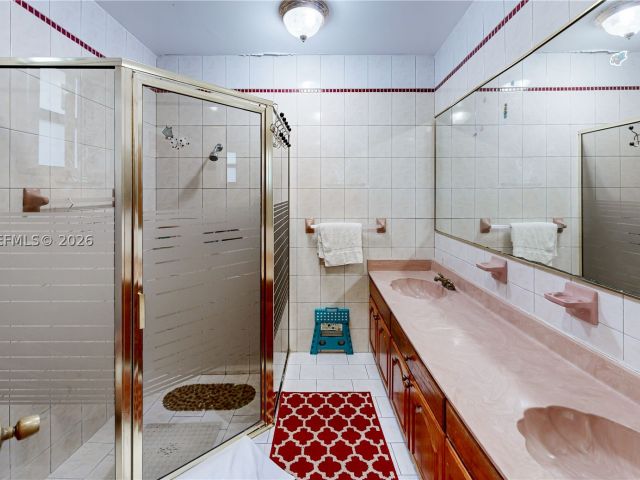 Продажа дома по адресу 10900 SW 177th Ter - фото 9464664