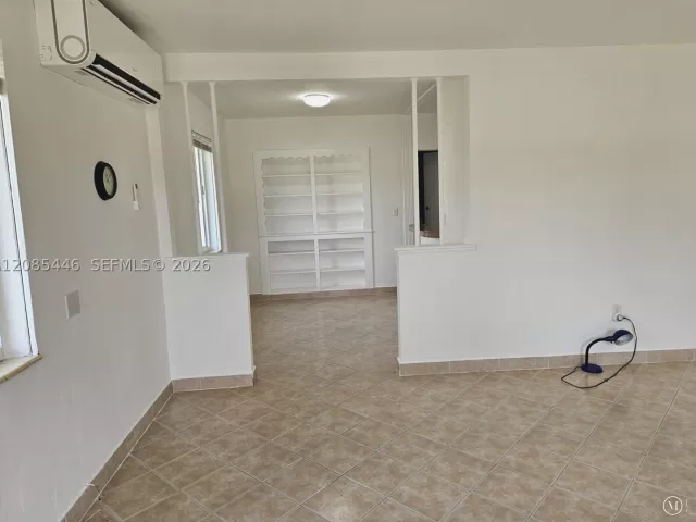 Продажа дома по адресу 145 SW 60th Ct - фото 9484184