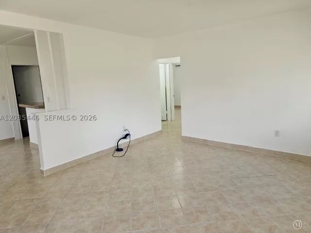 Продажа дома по адресу 145 SW 60th Ct - фото 9484185